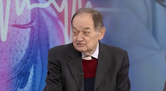 Srbi i Srpkinje ovo non-stop rade, a uništava im srce: Dr Ristić objasnio zašto dolazi do srčane slabosti, upozorio na ovo Srbi i Srpkinje ovo non-stop rade, a uništava im srce: Dr Ristić objasnio zašto dolazi do srčane slabosti, upozorio na ovo - featured image