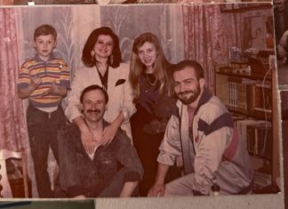 Kako je Eldar iz Sarajeva na tavanu pronašao dokaz o poreklu, majka mu pred smrt ostavila poruku: “Sine, znaj da su te lagali”