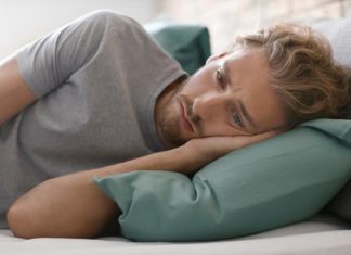 Da li je istina da muškarci poslije 50-te NE MOGU MEDA u krevetu – evo do koje godine su u punoj snazi